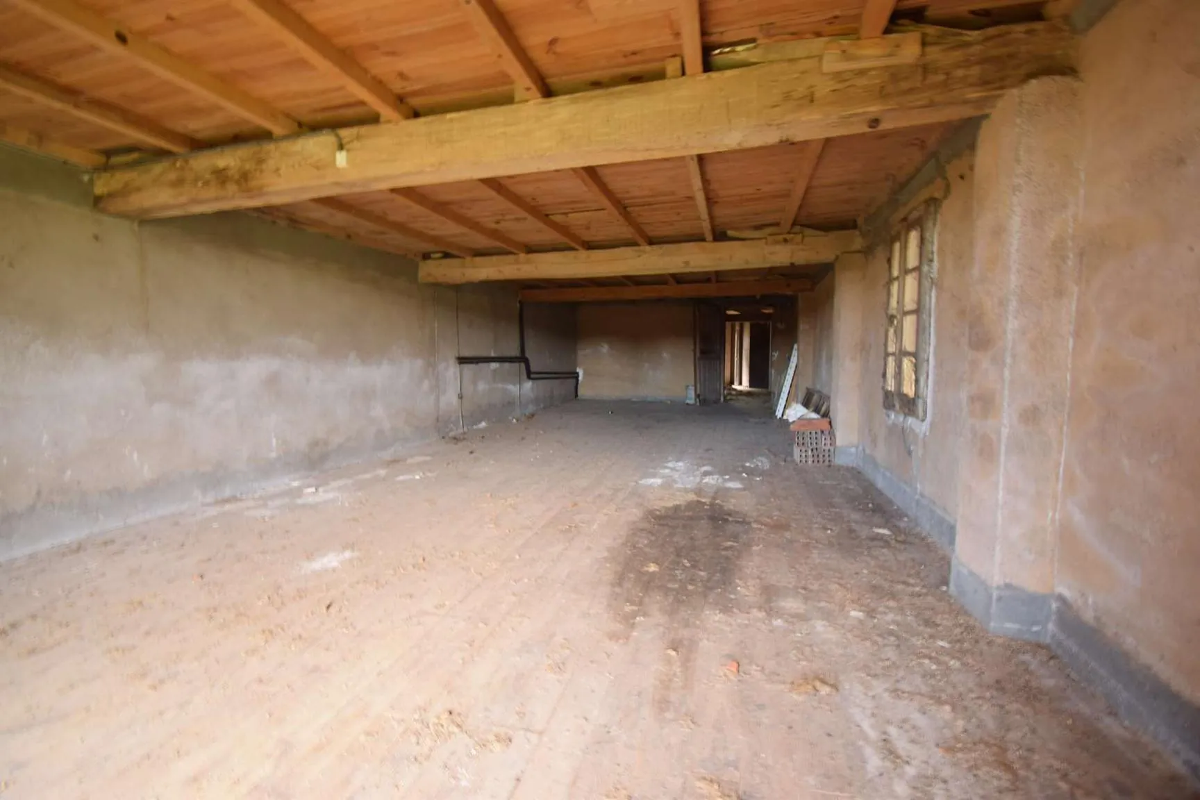 Maison ancienne à rénover de 124 m² avec dépendances près de Gaillac 