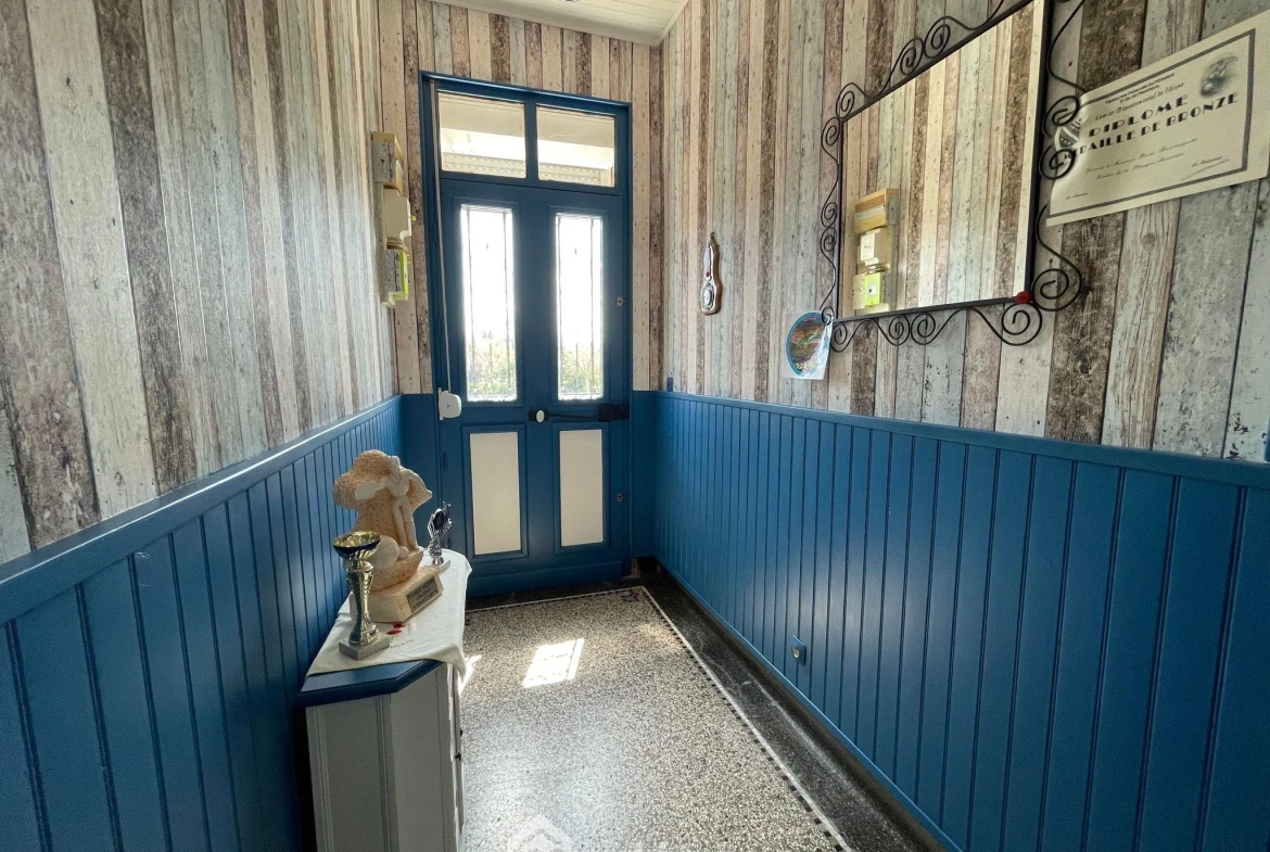 Maison lumineuse en briques de 160 m² à Anizy-le-Grand avec jardin et garage 