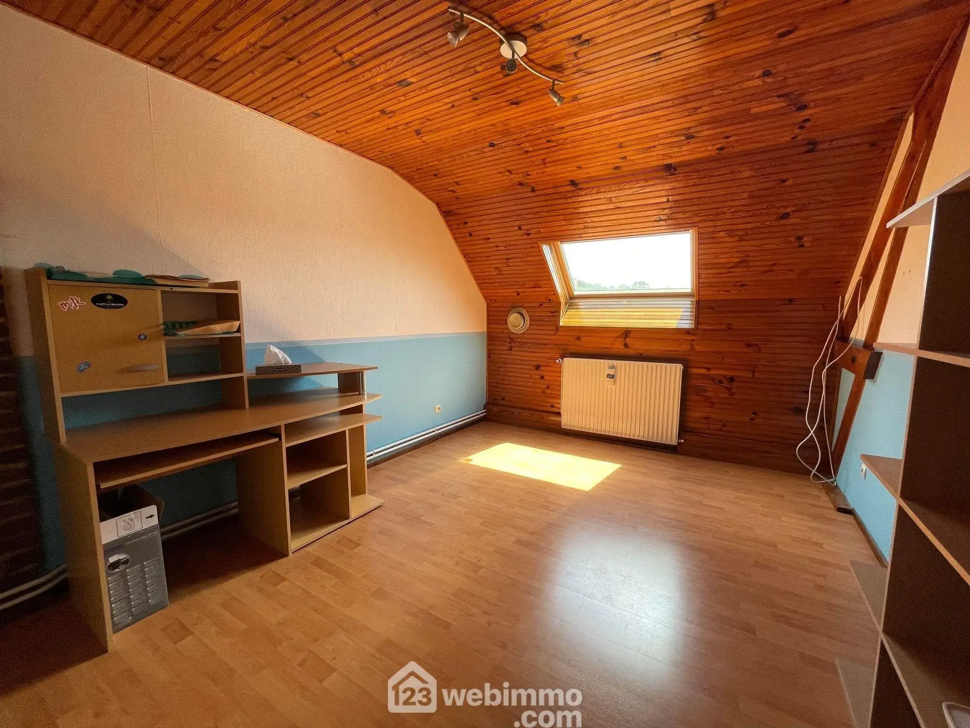 Maison lumineuse en briques de 160 m² à Anizy-le-Grand avec jardin et garage 