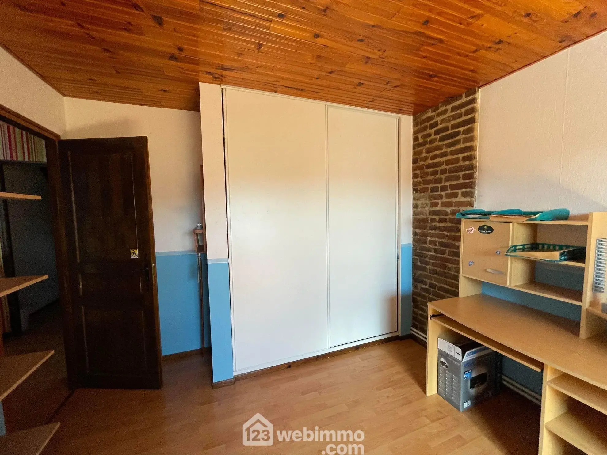 Maison lumineuse en briques de 160 m² à Anizy-le-Grand avec jardin et garage 