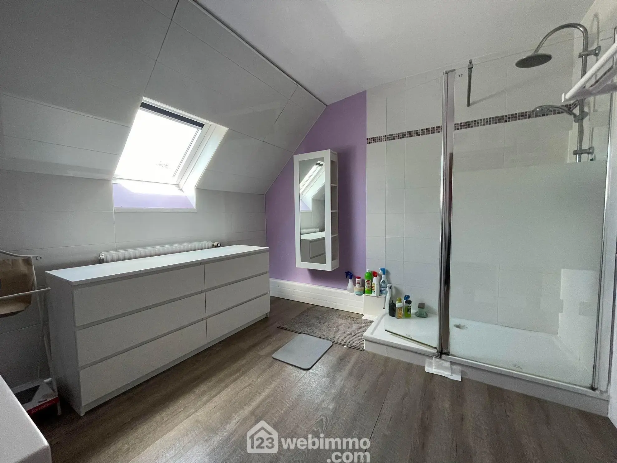 Maison lumineuse en briques de 160 m² à Anizy-le-Grand avec jardin et garage 