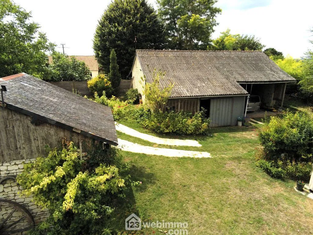 Longère rénovée de 162 m² à Saires avec dépendances et jardin 