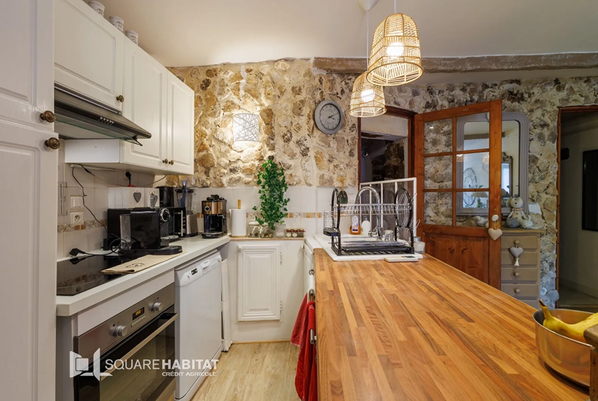 Maison à vendre à Aubignan – 3 chambres, jardin et terrasse, rénovée et équipée 