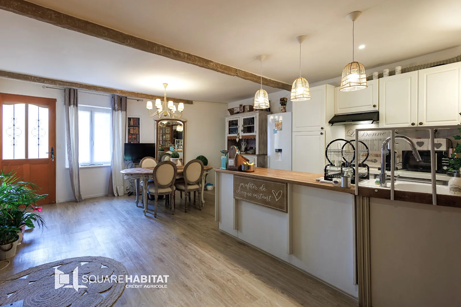 Maison à vendre à Aubignan – 3 chambres, jardin et terrasse, rénovée et équipée 