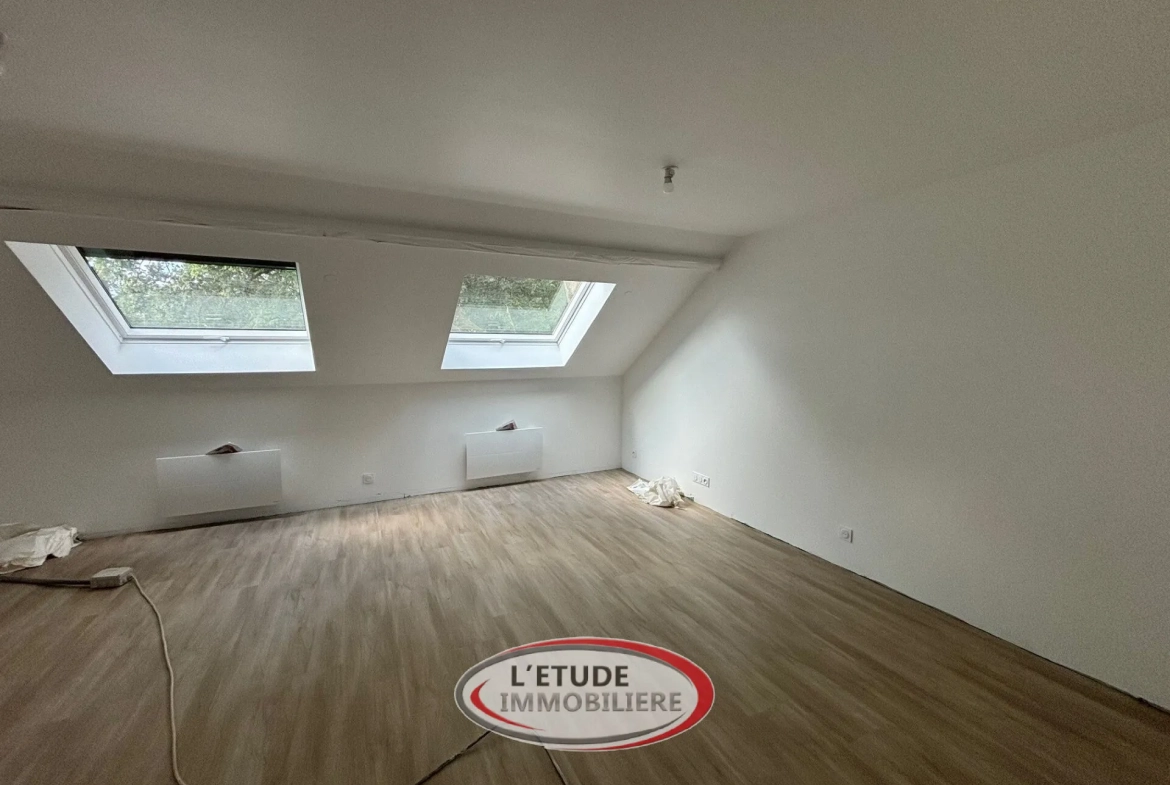 Appartement T1 rénové à Sautron avec 2 places de parking, disponibilité juillet 2025 