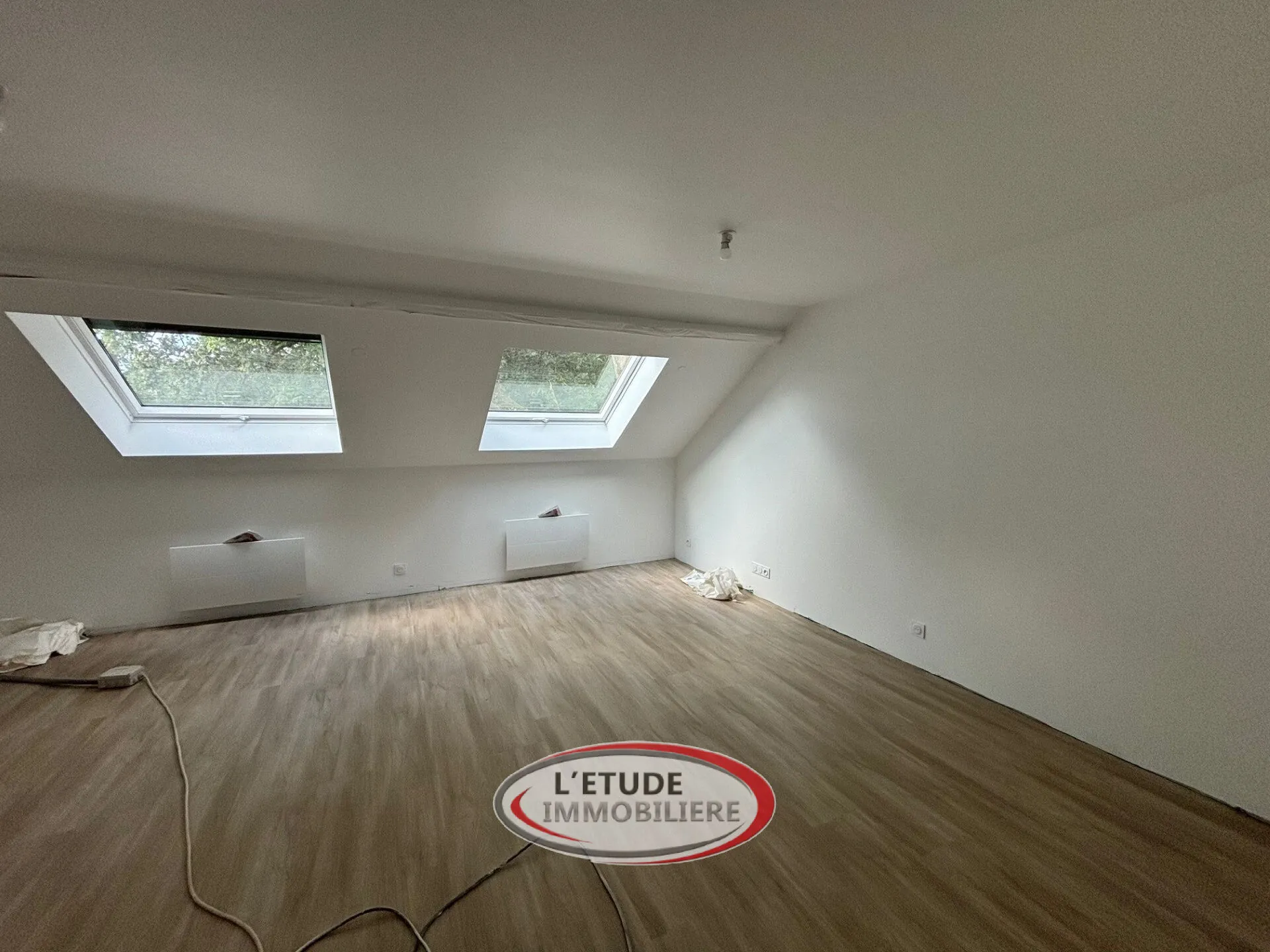 Appartement T1 rénové à Sautron avec 2 places de parking, disponibilité juillet 2025 