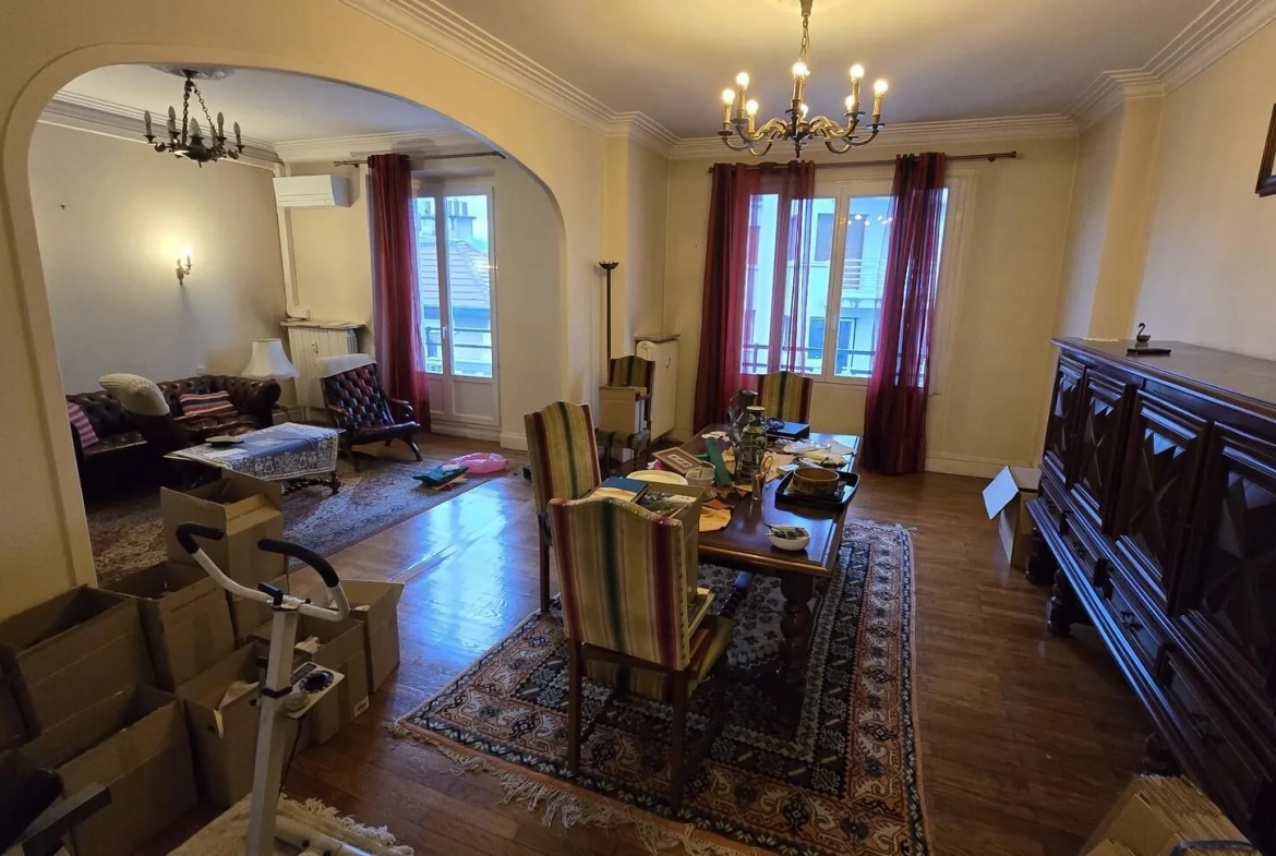 Appartement 4 pièces à Grenoble proche gare - 109 m² avec cave et climatisation 