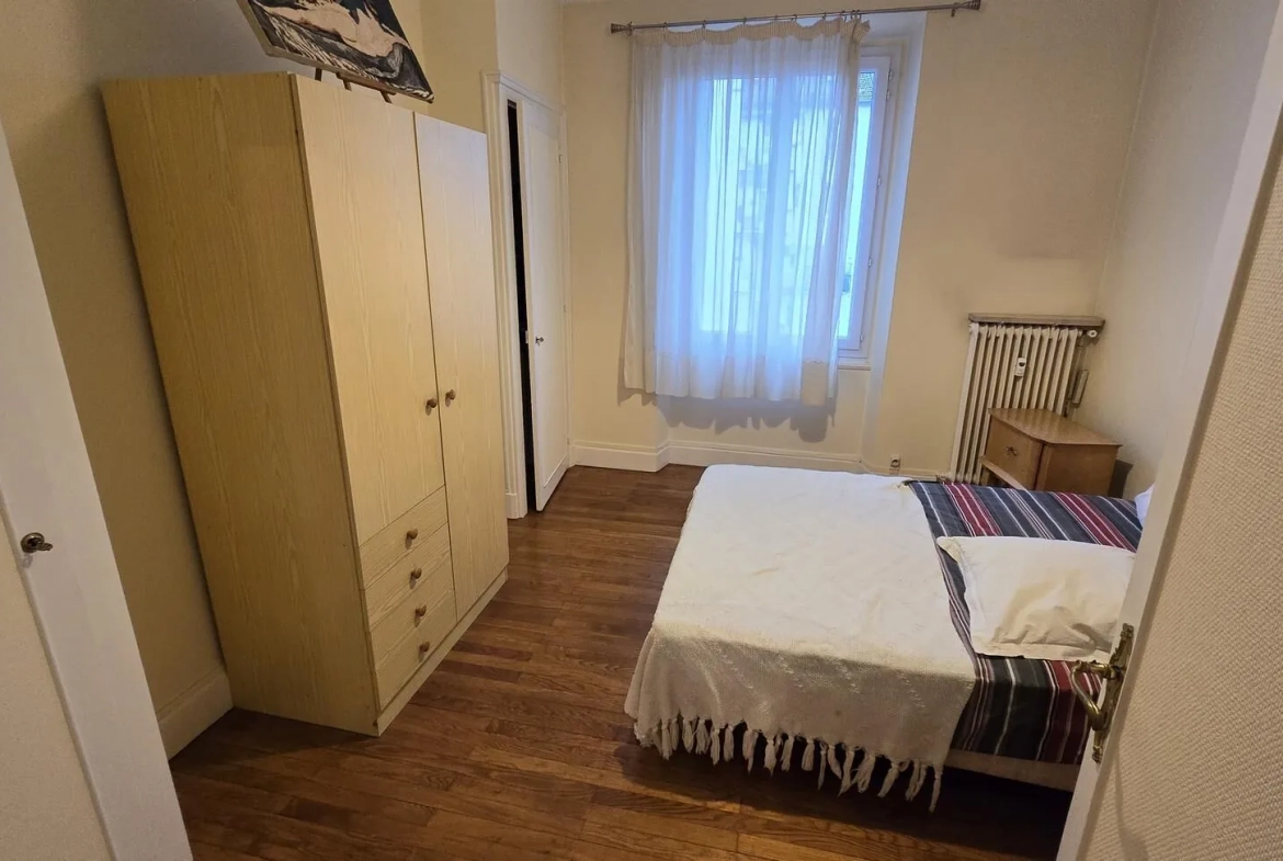 Appartement 4 pièces à Grenoble proche gare - 109 m² avec cave et climatisation 