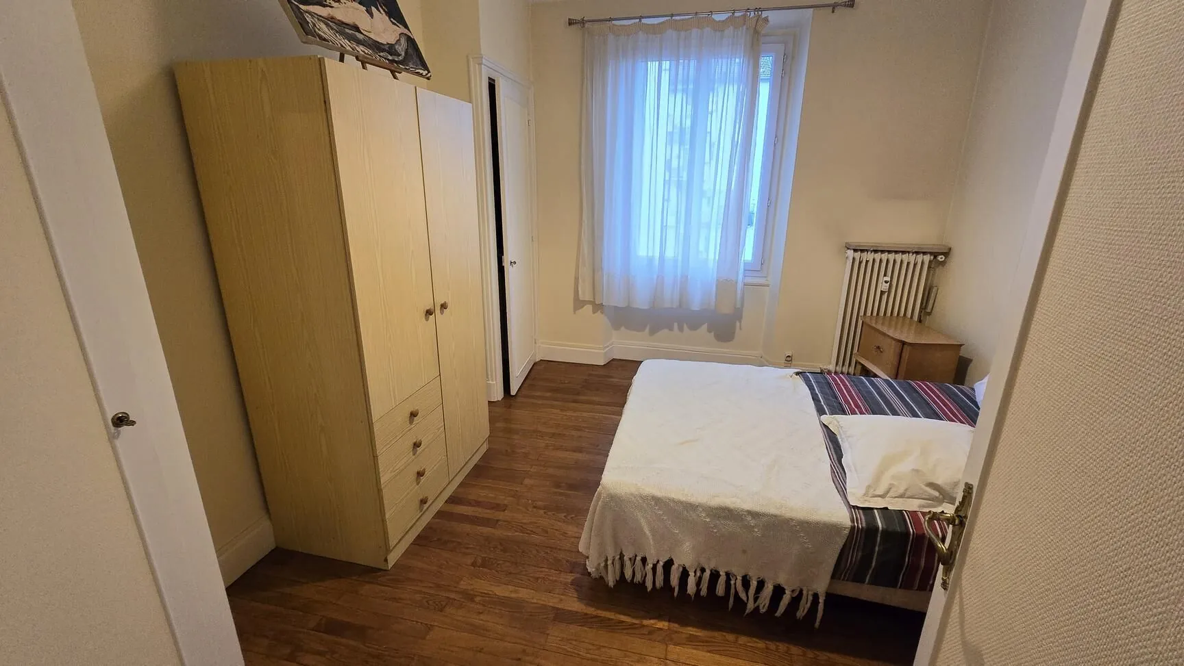 Appartement 4 pièces à Grenoble proche gare - 109 m² avec cave et climatisation 