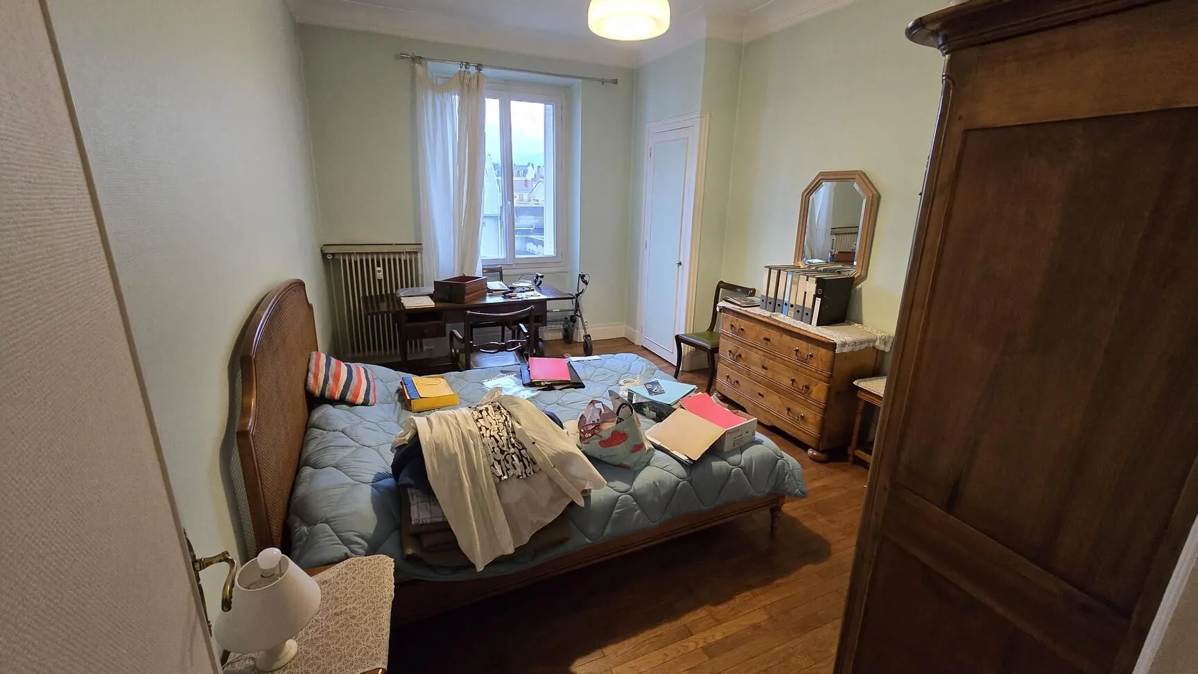 Appartement 4 pièces à Grenoble proche gare - 109 m² avec cave et climatisation 