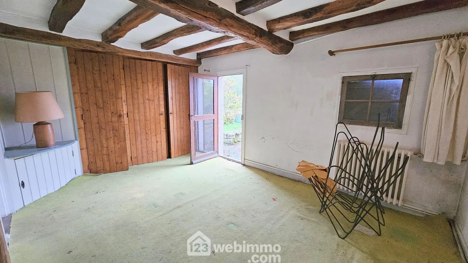 Maison à vendre de 188 m² à Milly-la-Forêt avec jardin et dépendance 