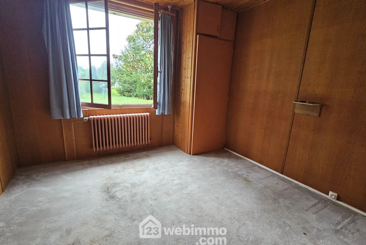 Maison à vendre de 188 m² à Milly-la-Forêt avec jardin et dépendance 