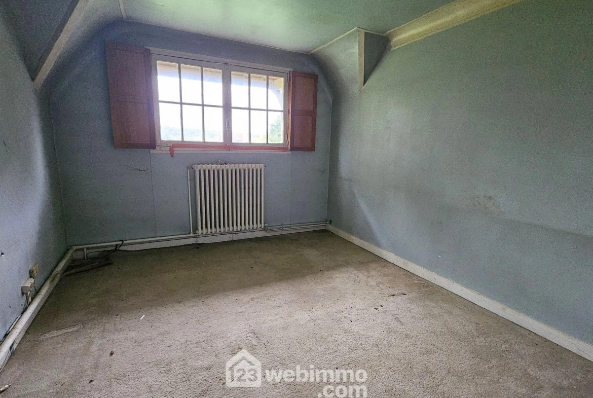 Maison à vendre de 188 m² à Milly-la-Forêt avec jardin et dépendance 