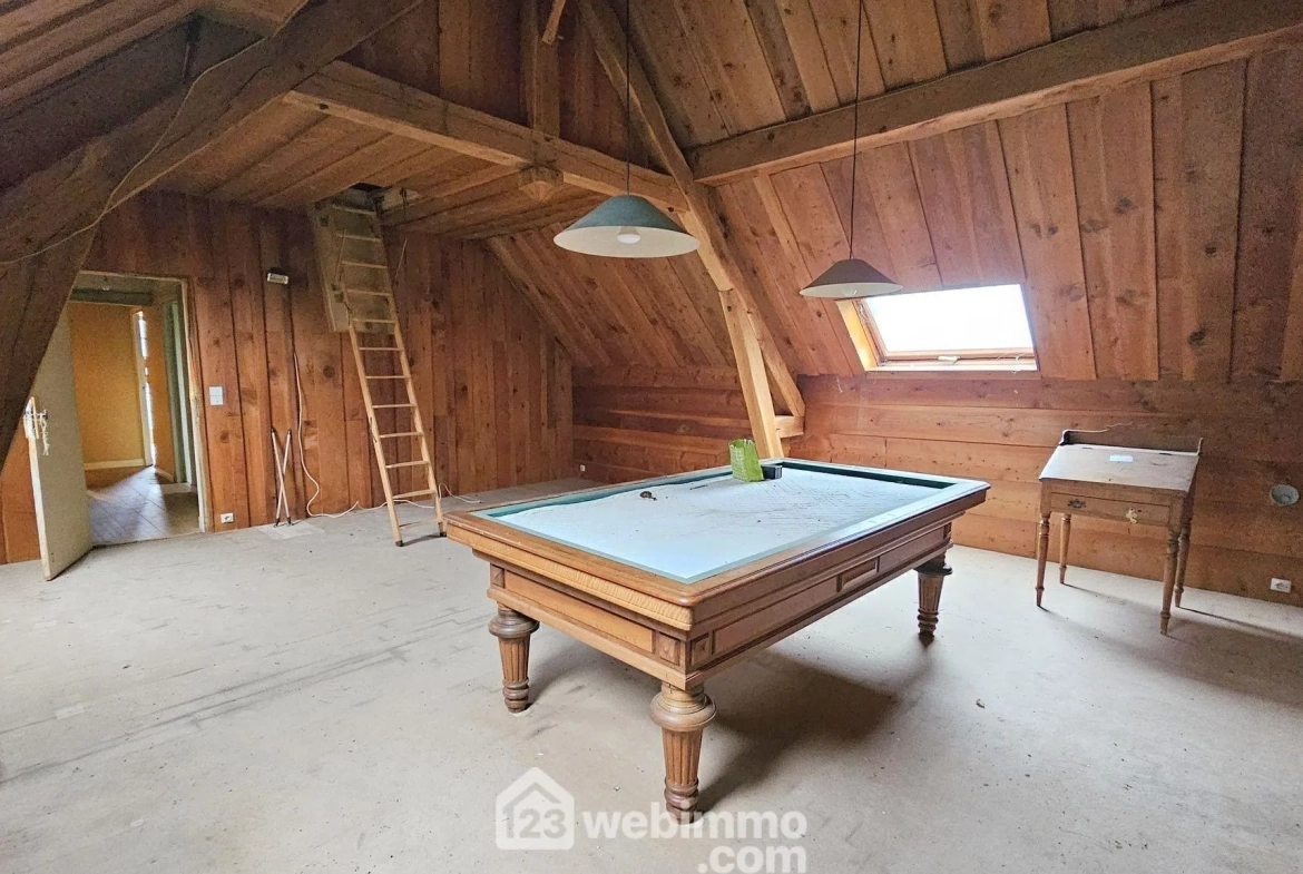 Maison à vendre de 188 m² à Milly-la-Forêt avec jardin et dépendance 