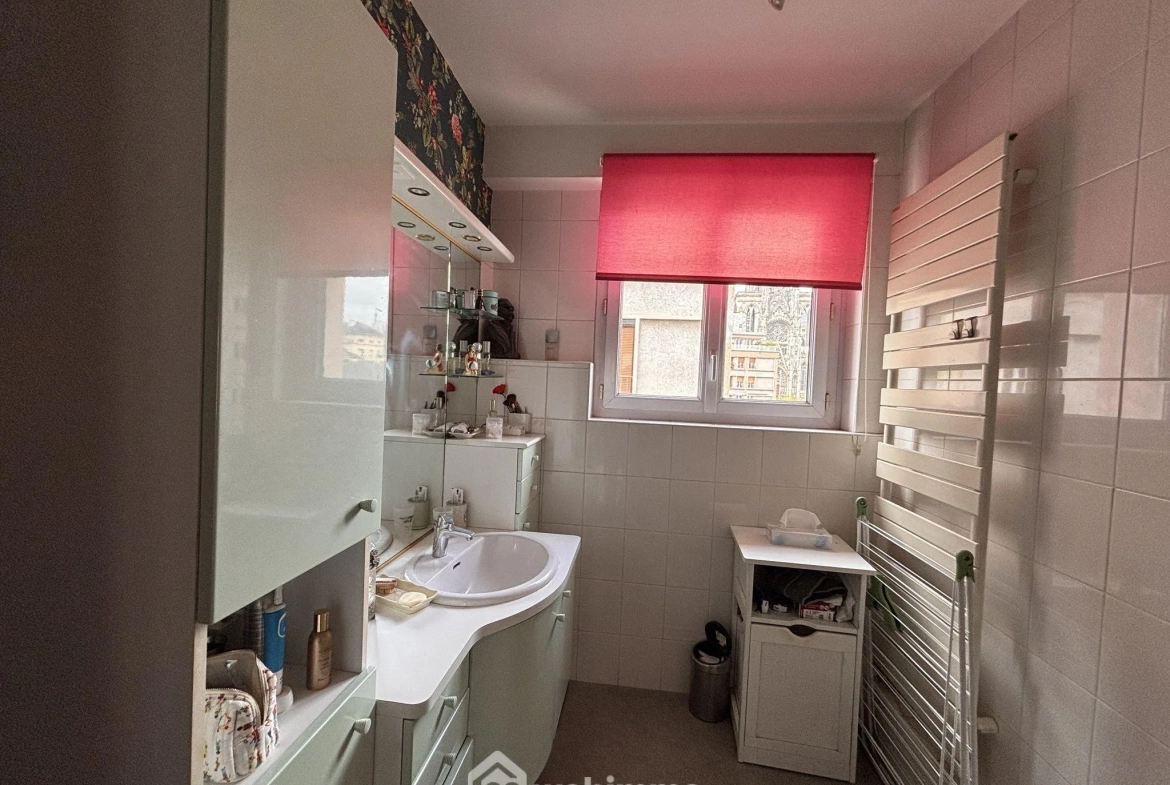 Appartement T3 de 90 m² au dernier étage en plein cœur de Rouen 