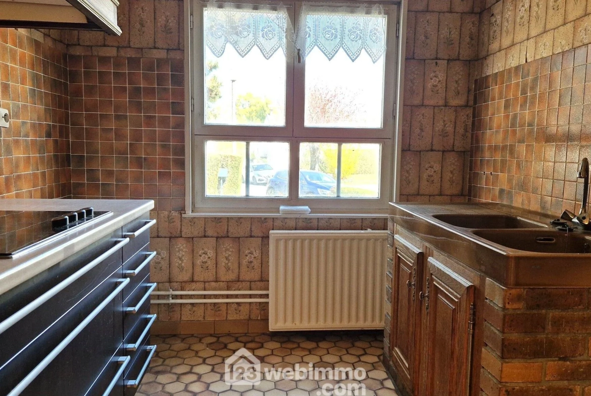Maison spacieuse de 147 m² avec jardin à Chambry - À personnaliser 