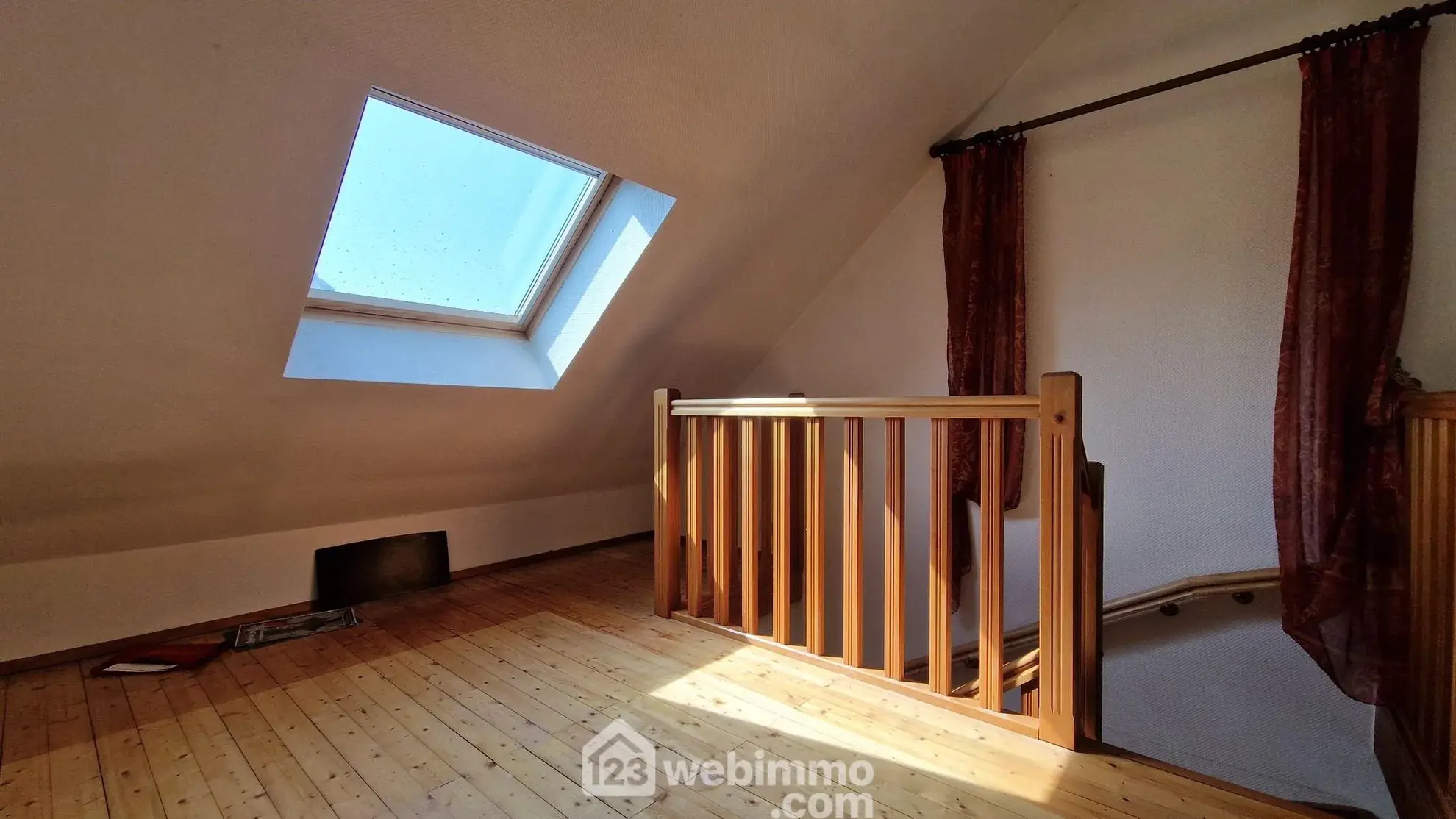 Maison spacieuse de 147 m² avec jardin à Chambry - À personnaliser 