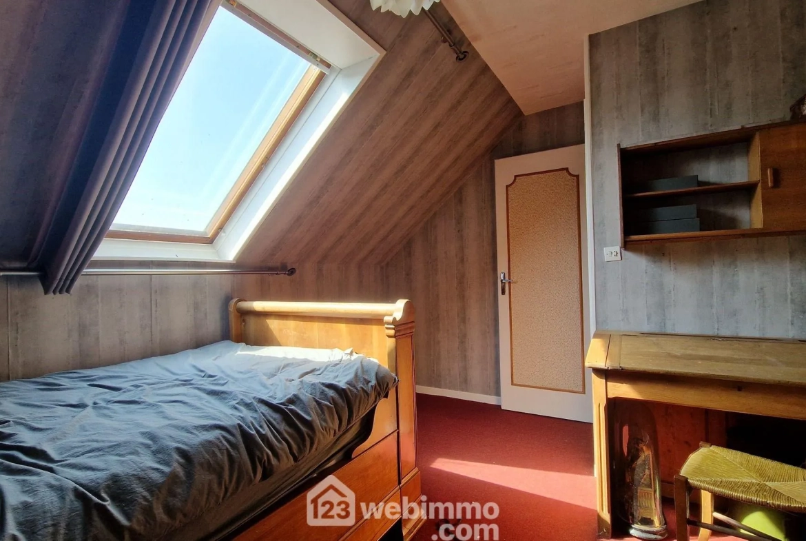 Maison spacieuse de 147 m² avec jardin à Chambry - À personnaliser 