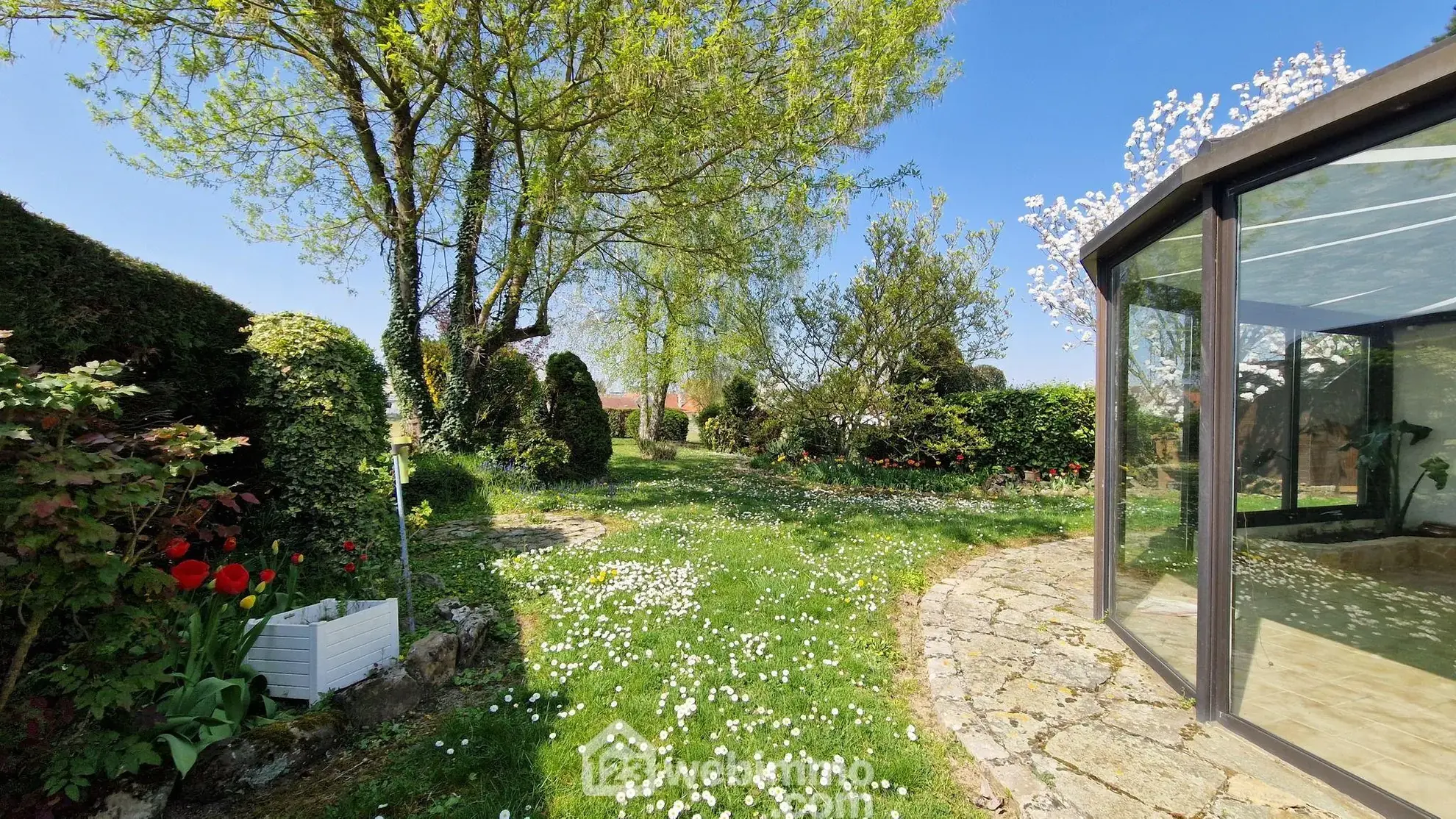 Maison spacieuse de 147 m² avec jardin à Chambry - À personnaliser 