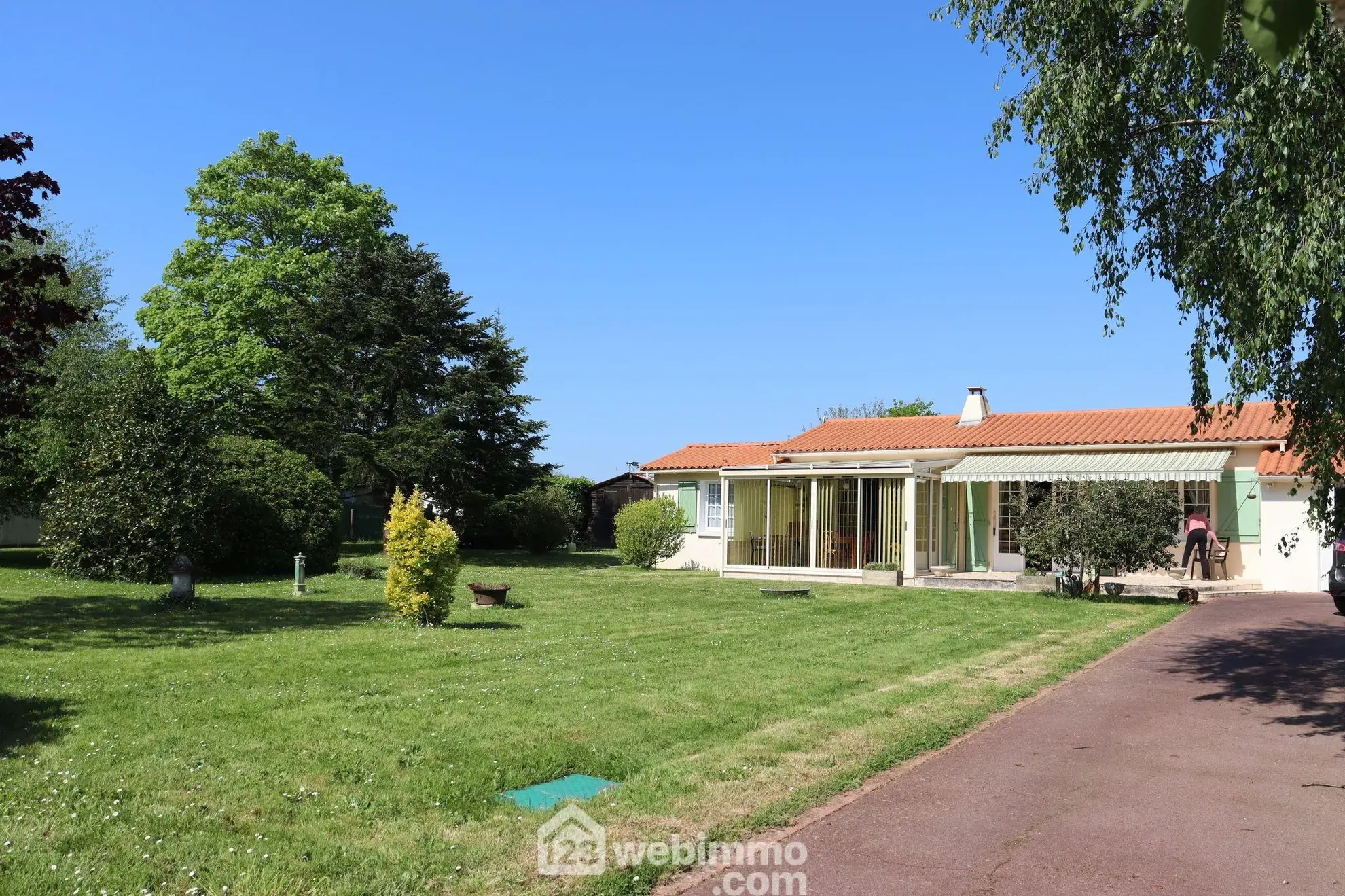 Maison de plain-pied à vendre proche du littoral vendéen avec jardin et 3 chambres 