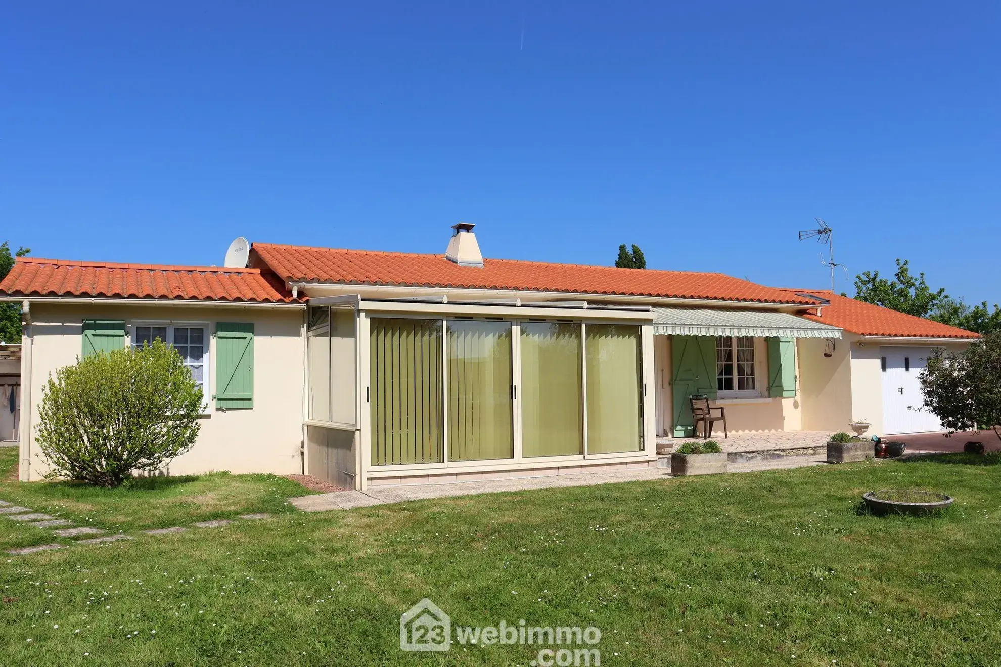 Maison de plain-pied à vendre proche du littoral vendéen avec jardin et 3 chambres 