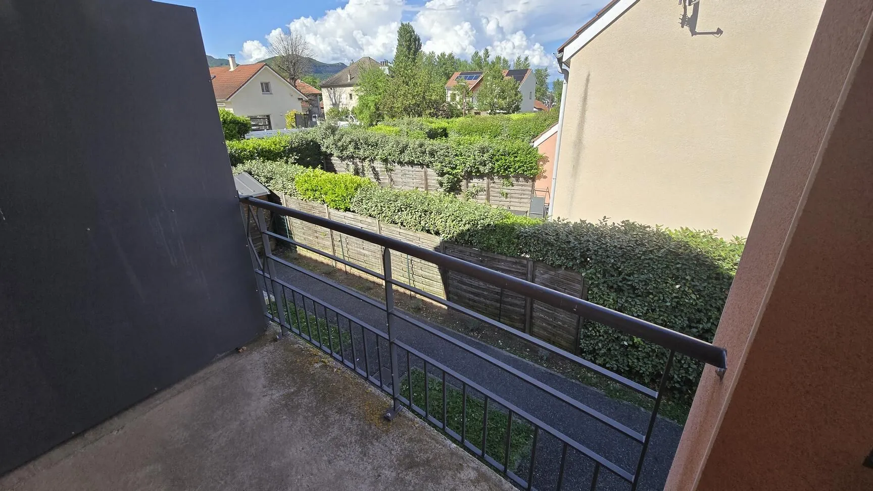 Appartement duplex T4 de 72 m² avec jardin à Varces 