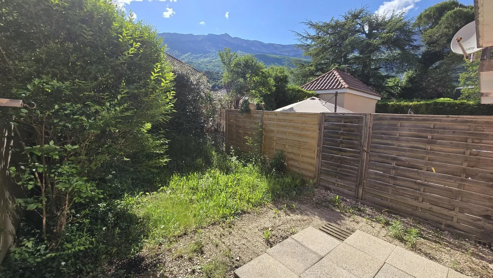 Appartement duplex T4 de 72 m² avec jardin à Varces 