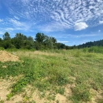 Terrain constructible de 960 m² à Montaigu, environnement boisé et proche commodités