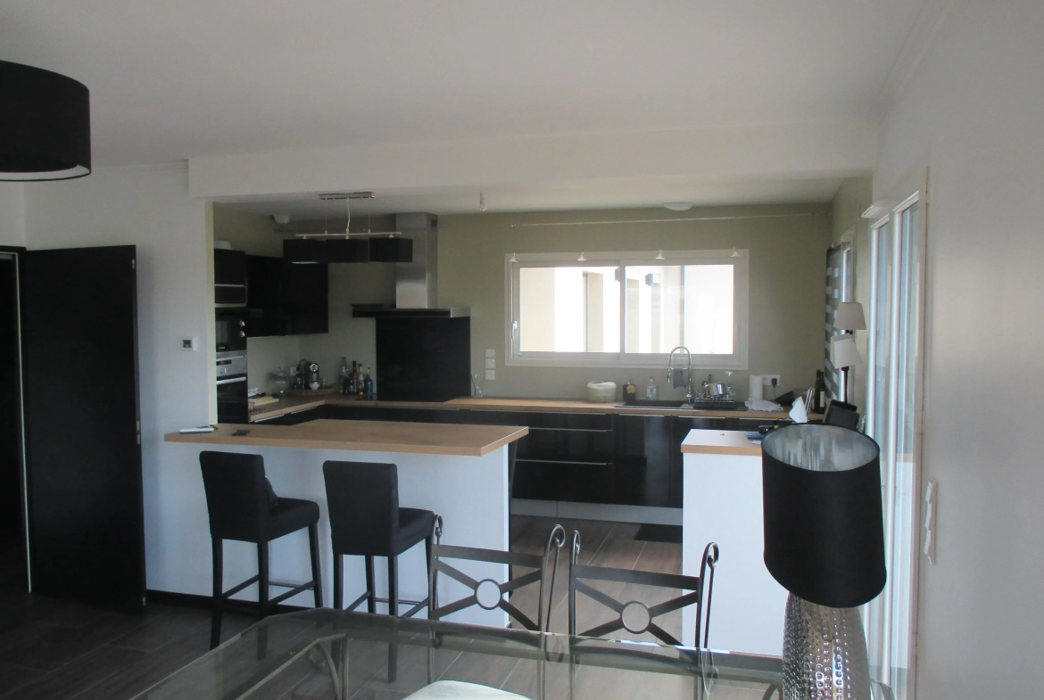 Villa neuve de plain-pied à Labruguière avec jardin et garage 