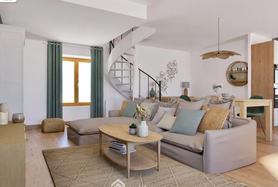 Maison de 93 m2 à Couhé, proche de Poitiers, idéal résidence ou vacances avec dépendances et jardin 
