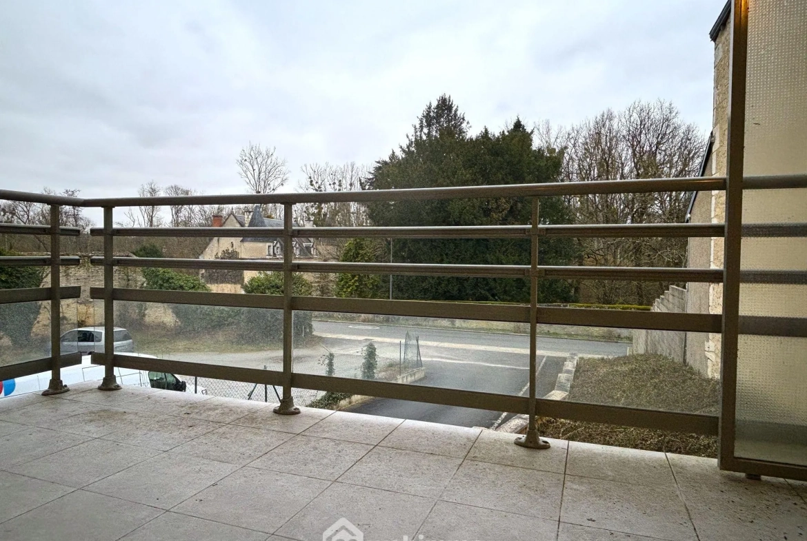 Appartement de 129 m² avec 3 chambres et parking à Chasseneuil-du-Poitou 