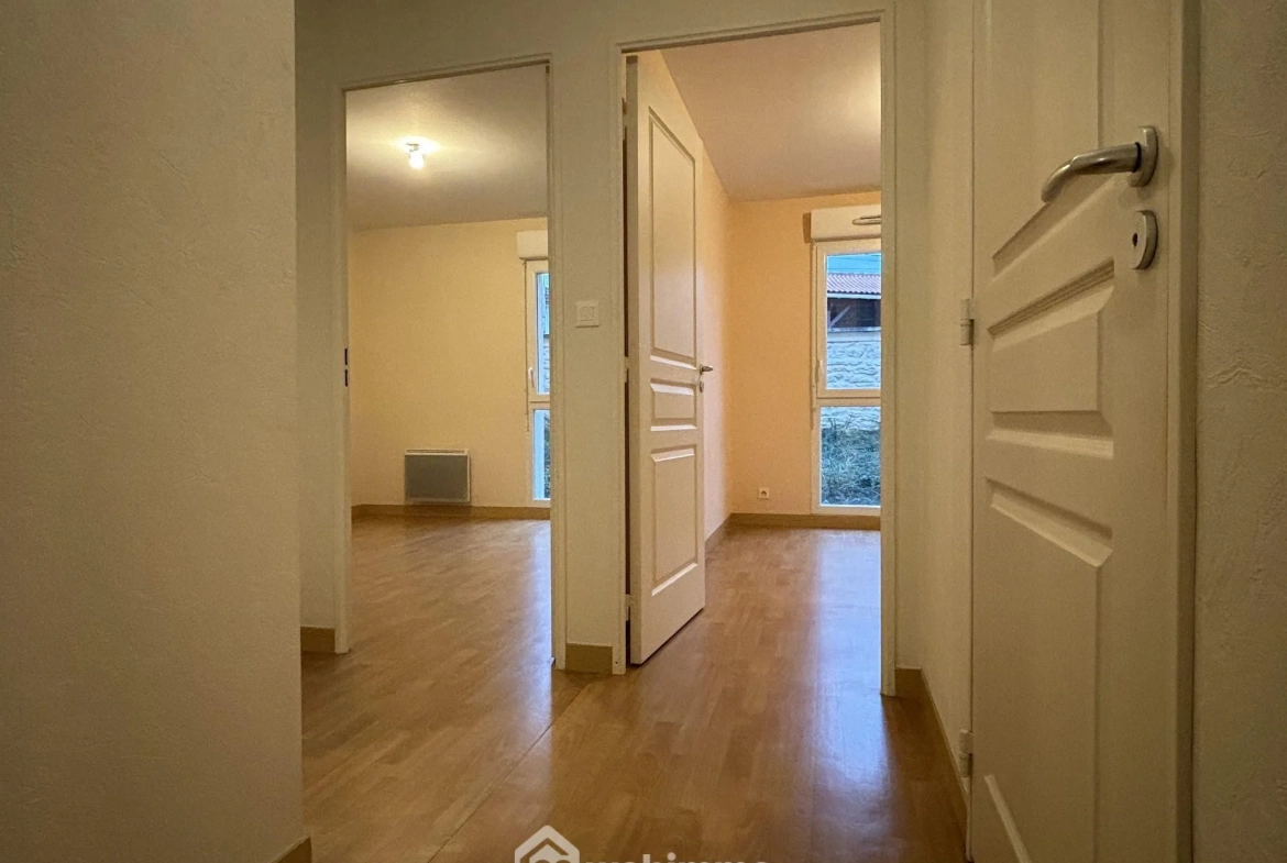 Appartement de 129 m² avec 3 chambres et parking à Chasseneuil-du-Poitou 
