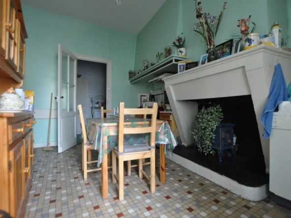 Maison en pierre avec cave à Portets à vendre pour 168 000 €