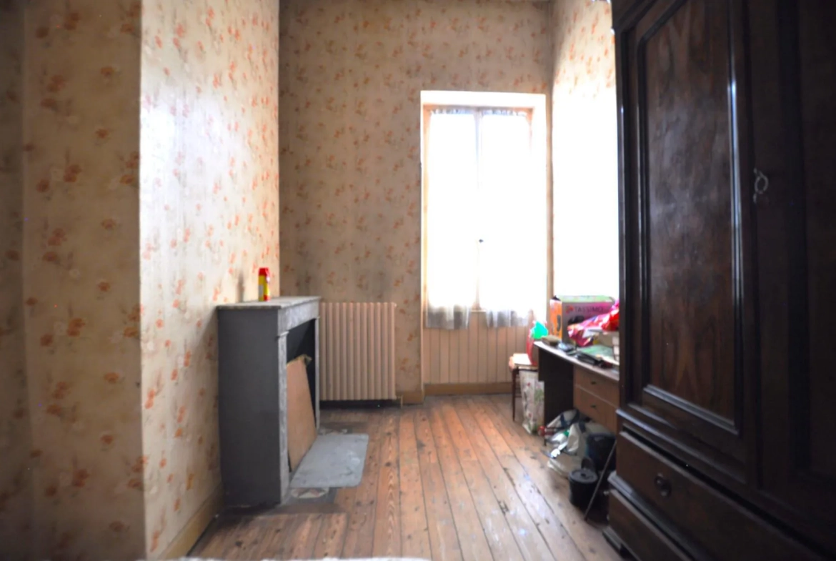 Maison en pierre avec cave à Portets à vendre pour 168 000 € 