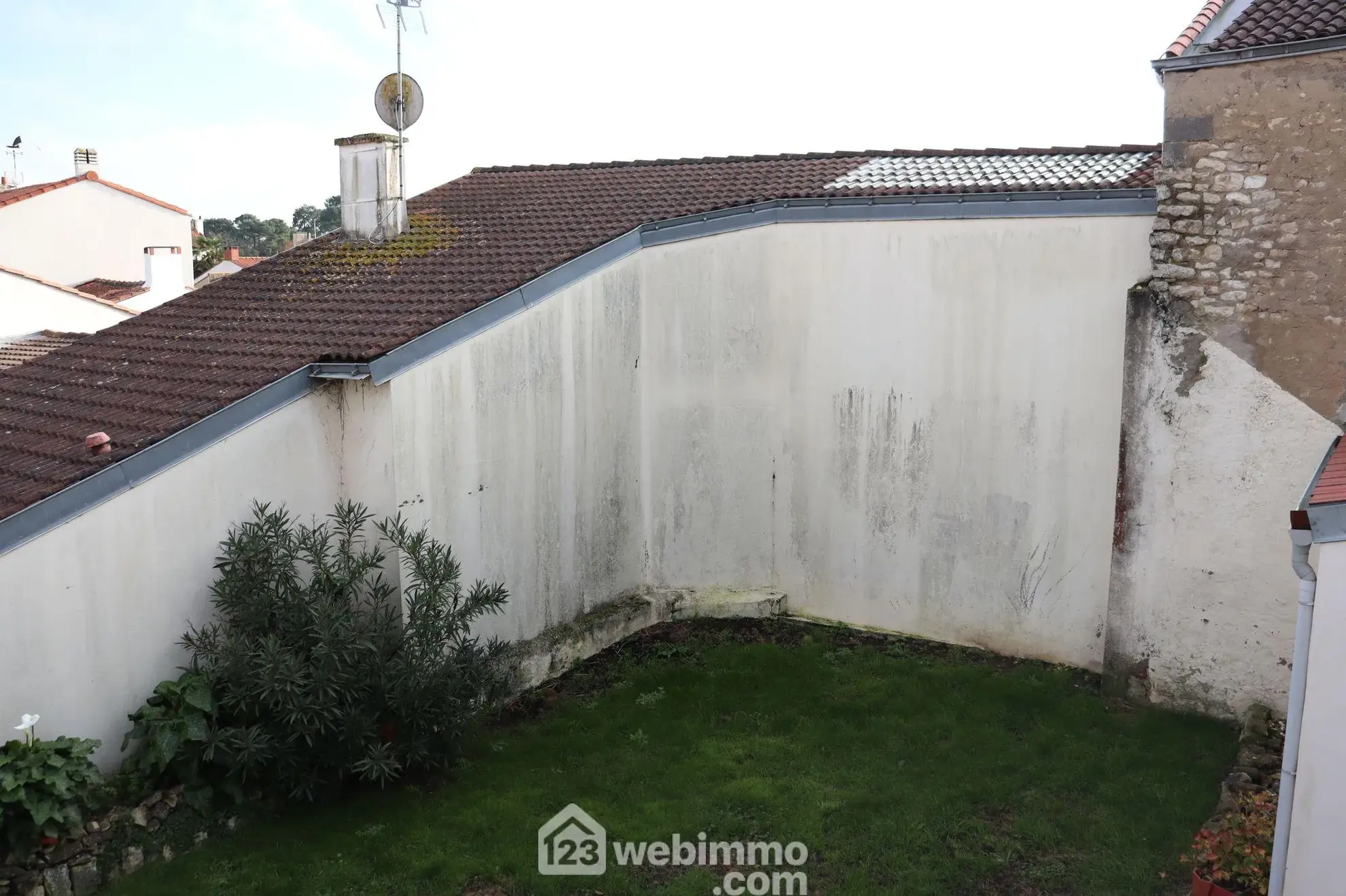 Maison de caractère à Jard-sur-Mer avec jardin et garage - 90 m² 