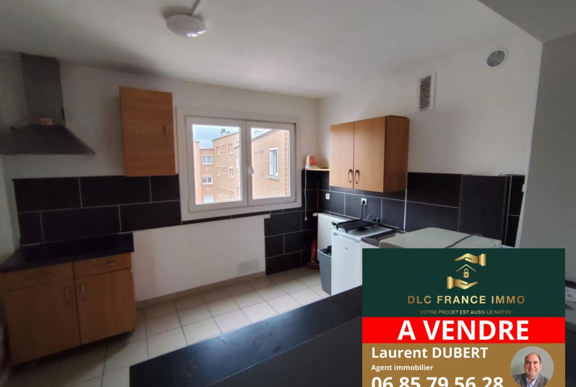 Appartement lumineux avec 2 chambres à Maubeuge - Dernier étage, Cave, Centre-ville 