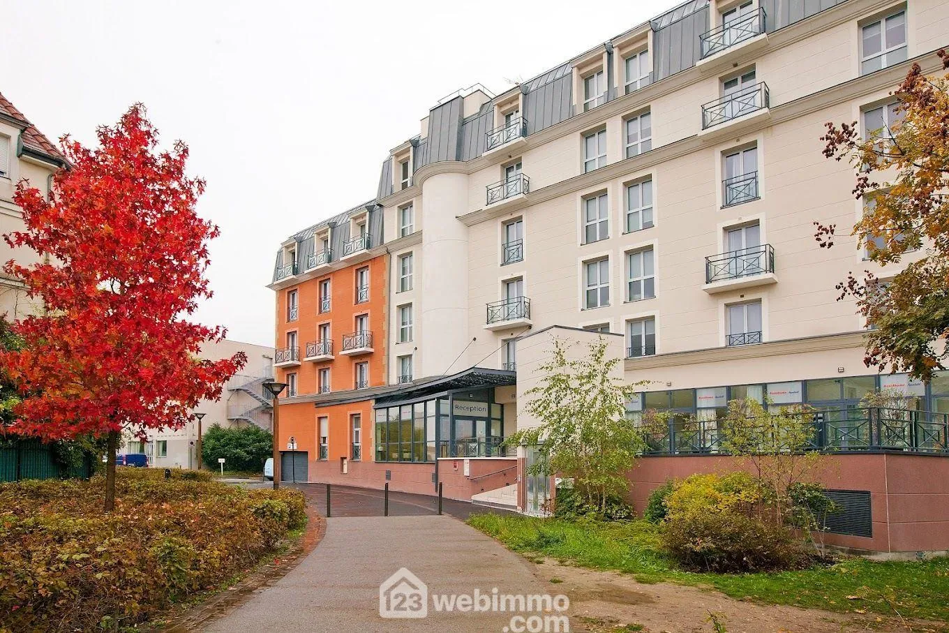 Appartement loué à RésidHome sur les bords de la Marne, investissez en toute sécurité 