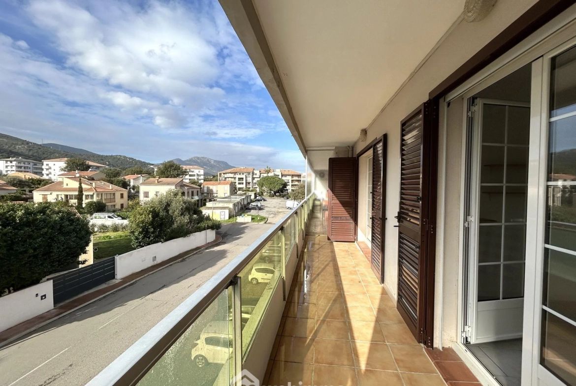 Appartement T3 à vendre à Biguglia - 66 m² avec parking et cave 