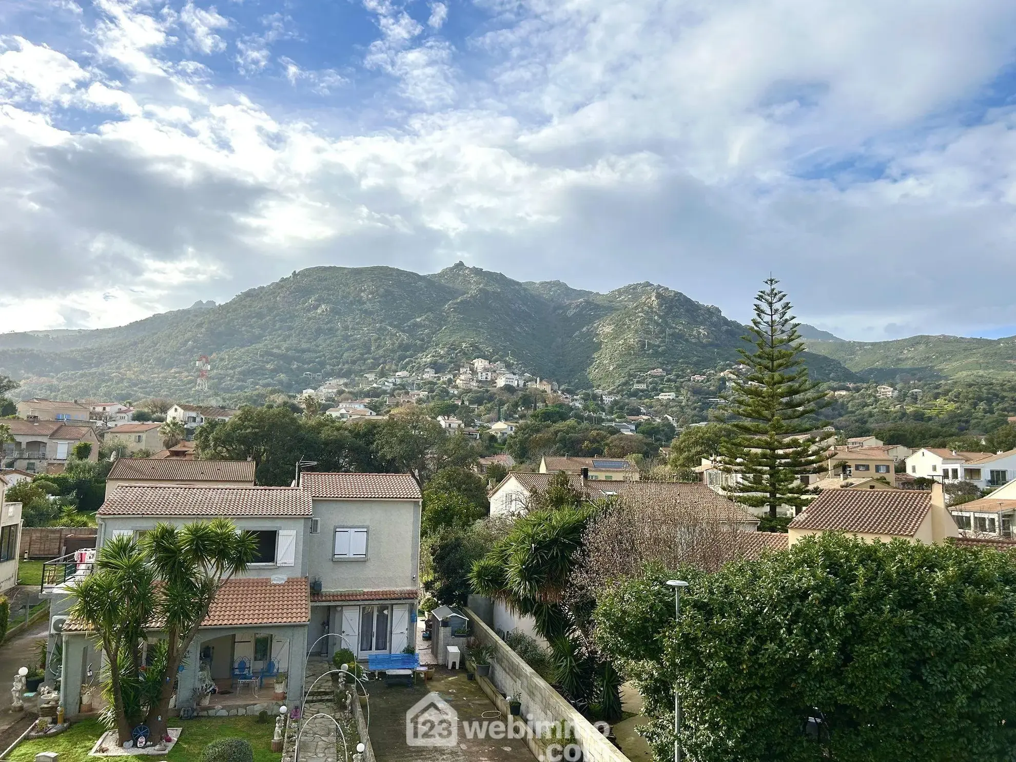 Appartement T3 à vendre à Biguglia - 66 m² avec parking et cave 