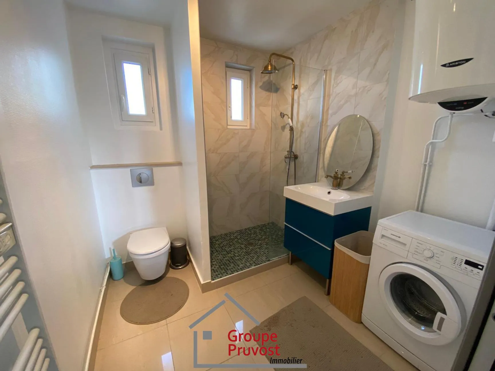 Appartement T3 rénové de 49 m² à Villeurbanne avec parking et cave 