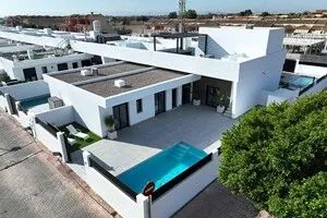 Villas mitoyennes modernes à Roldan - Piscine privée et grande terrasse 