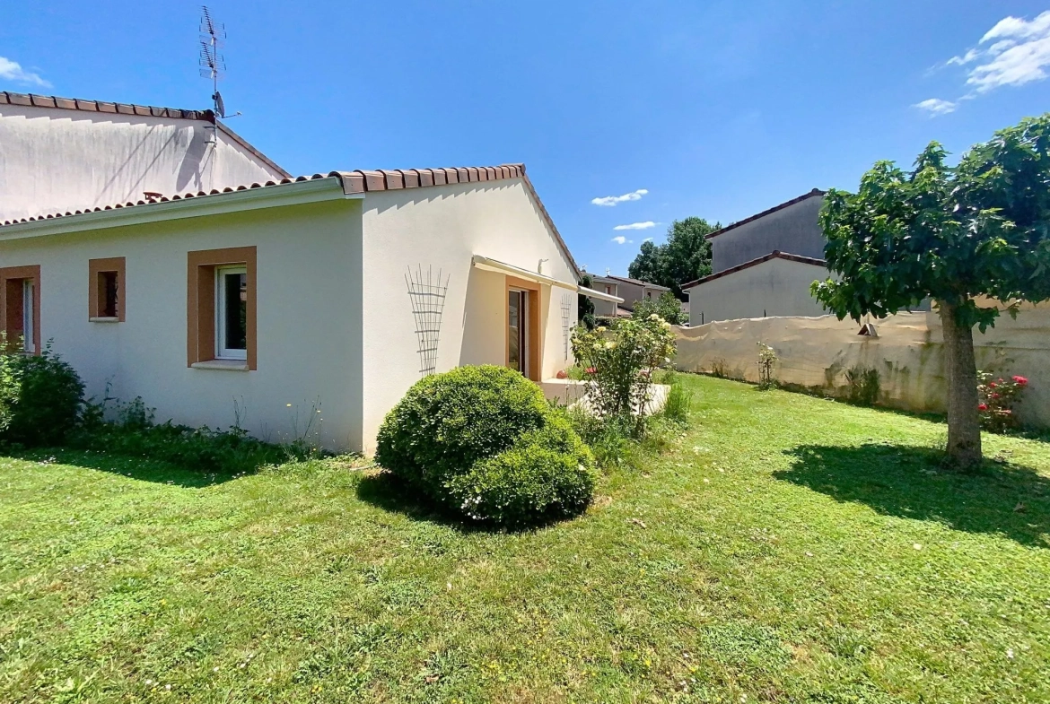 Maison à vendre à Lescure-d'Albigeois – 100 m² avec jardin et proche commodités 