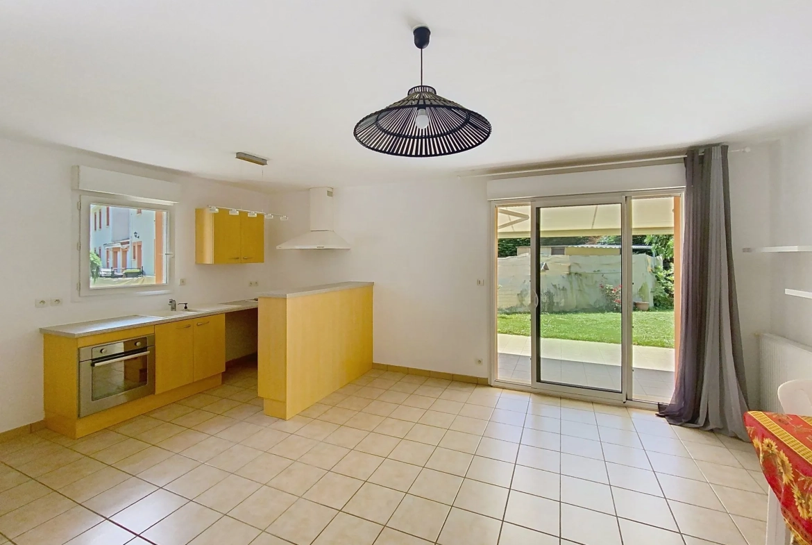 Maison à vendre à Lescure-d'Albigeois – 100 m² avec jardin et proche commodités 