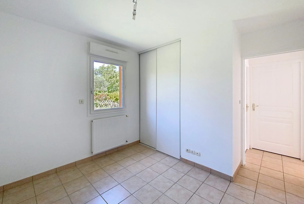 Maison à vendre à Lescure-d'Albigeois – 100 m² avec jardin et proche commodités 