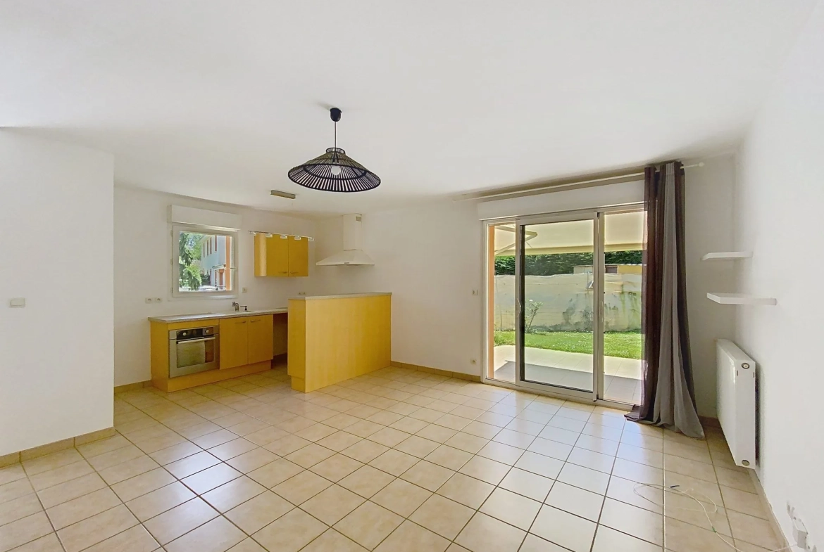 Maison à vendre à Lescure-d'Albigeois – 100 m² avec jardin et proche commodités 