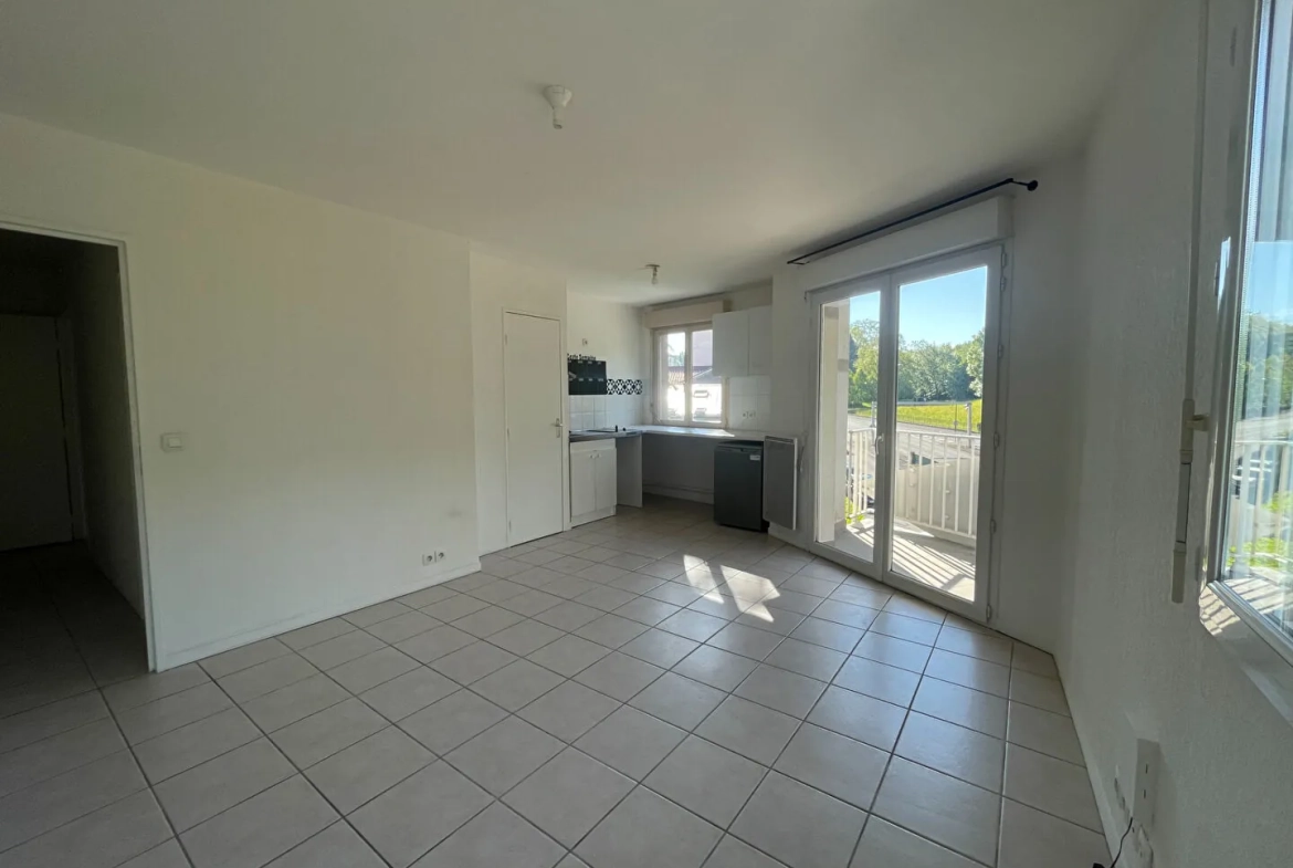 Appartement T2 à vendre à Pau avec balcon et parking – Résidence sécurisée 