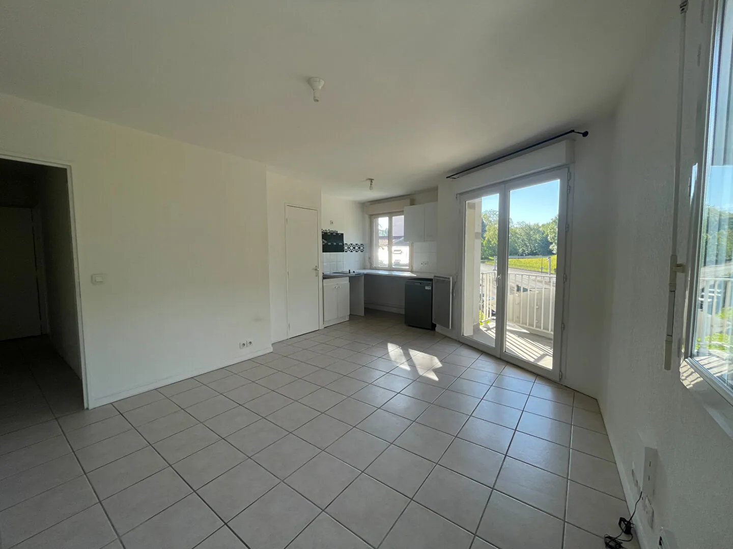 Appartement T2 à vendre à Pau avec balcon et parking – Résidence sécurisée 