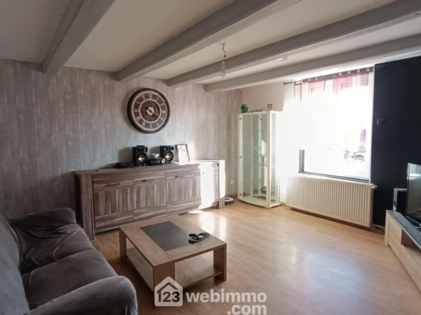 Corps de ferme à vendre à Lavoye – 123 m² avec dépendances sur 3 252 m²