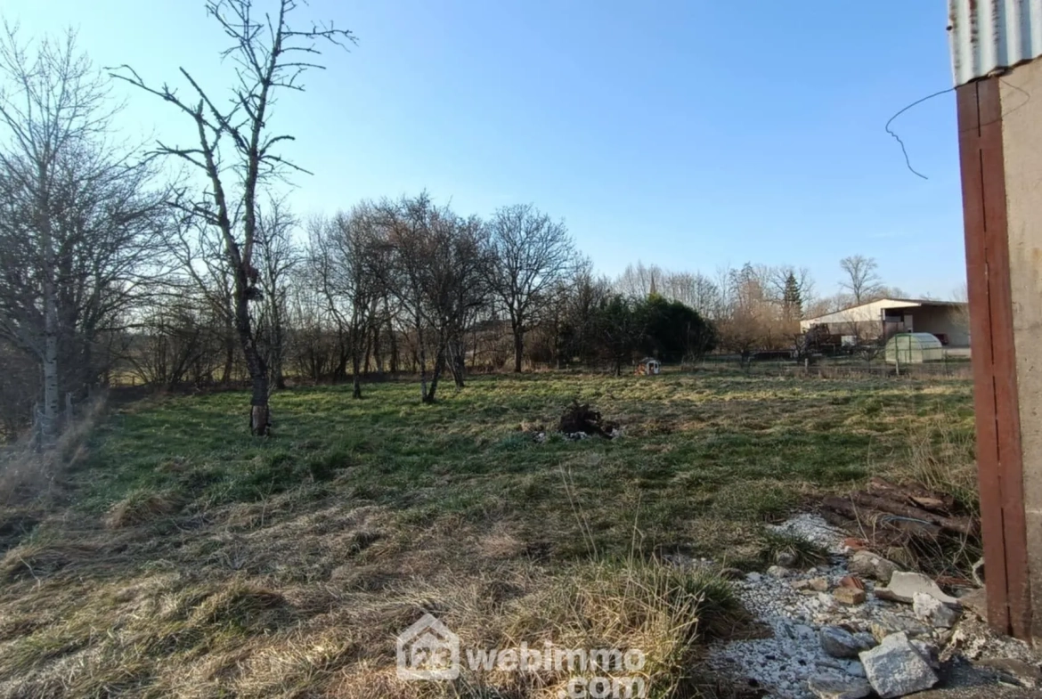 Corps de ferme à vendre à Lavoye – 123 m² avec dépendances sur 3 252 m² 