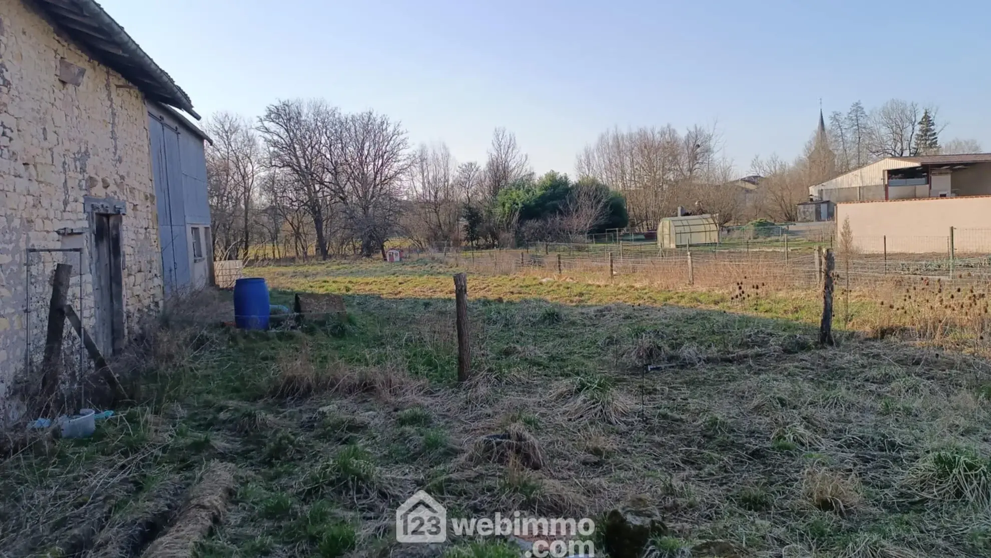 Corps de ferme à vendre à Lavoye – 123 m² avec dépendances sur 3 252 m² 